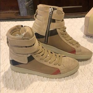 Burberry women’s  rushlake sneaker